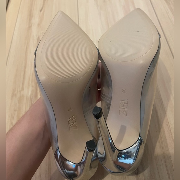 NWT Zara Silver Vinyl High Heel - Picture 9 of 9